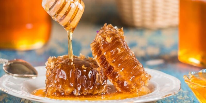 2 - 7 تا از مهم‌ترین خواص درمانی عسل که باید بدانید