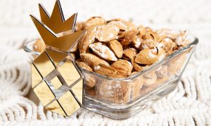 بادام بو داده با کیفیت و تازه (با پوست)