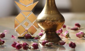 گلاب دو آتیشه کاشان
