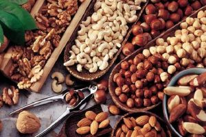 تاثیر آجیل بر چاقی