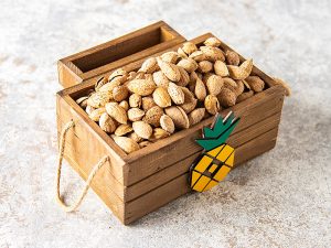 بادام منقا