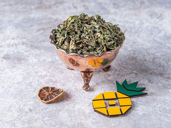 دمنوش بادرنجبویه