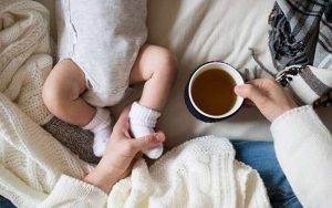 بهترین دمنوش برای افزایش شیر مادر